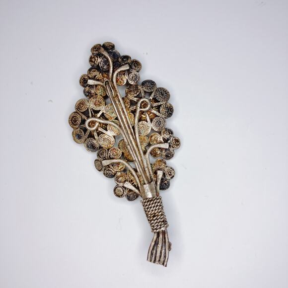Antique Edwardian Sterling Silver Brooch Wire Scrollwork Floral Filigree C-Clasp - Picture 4 of 5